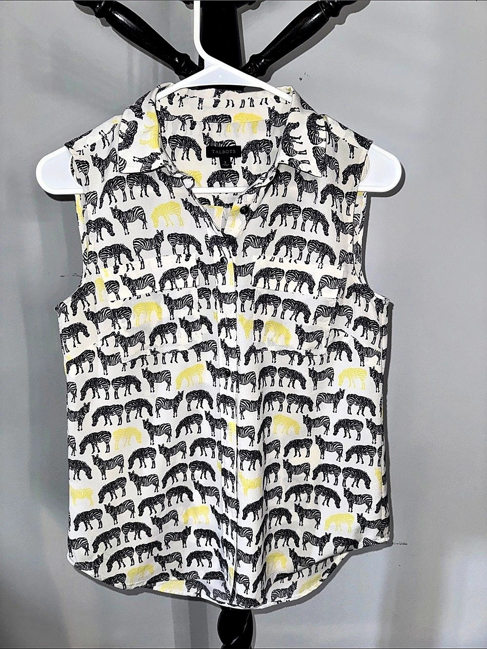 Talbots Zebra Print Sleeveless Size 2 Like New 31.T